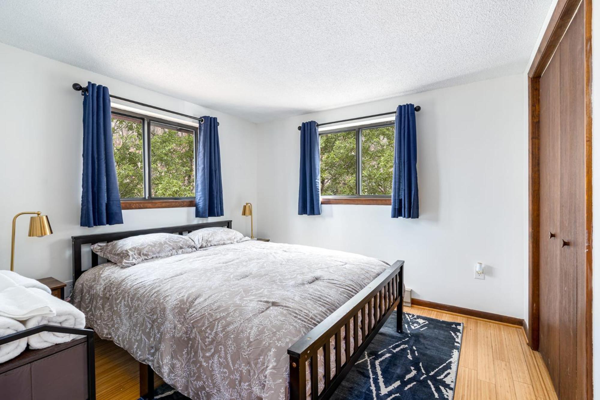 Modern Chalet Cabin w Hot Tub, Deck&Grill,&WiFi! Inwood Buitenkant foto